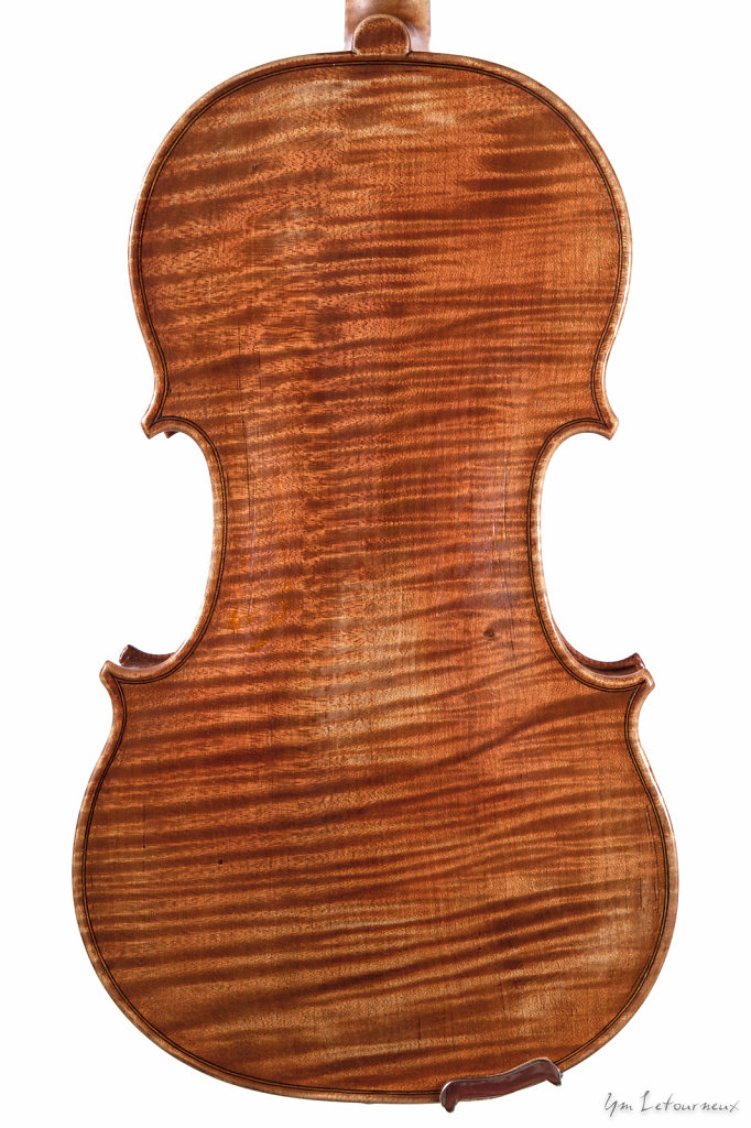 Violin-2012-Stradivari-model-back.jpg