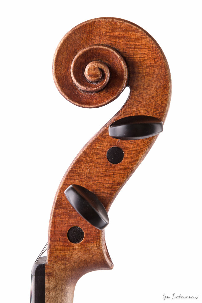 Violin-2012-Stradivari-model-scroll.jpg